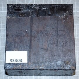 Grenadill, ca. 124 x 126 x 65mm, 1,34kg