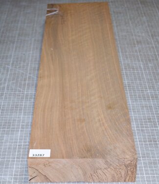 Kaukasischer Nussbaum, geflammt, ca. 740 x 190 x 57 mm
