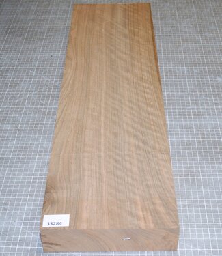 Caucasian Walnut, flamed, approx. 710 x 200 x 60 mm