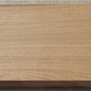 Caucasian Walnut, flamed, approx. 710 x 200 x 60 mm