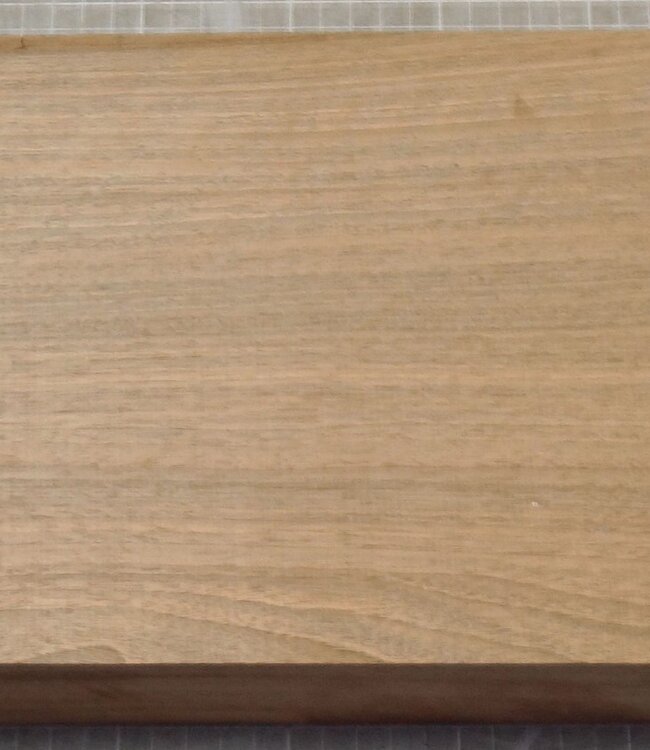 Kaukasischer Nussbaum, geflammt, ca. 710 x 200 x 60 mm