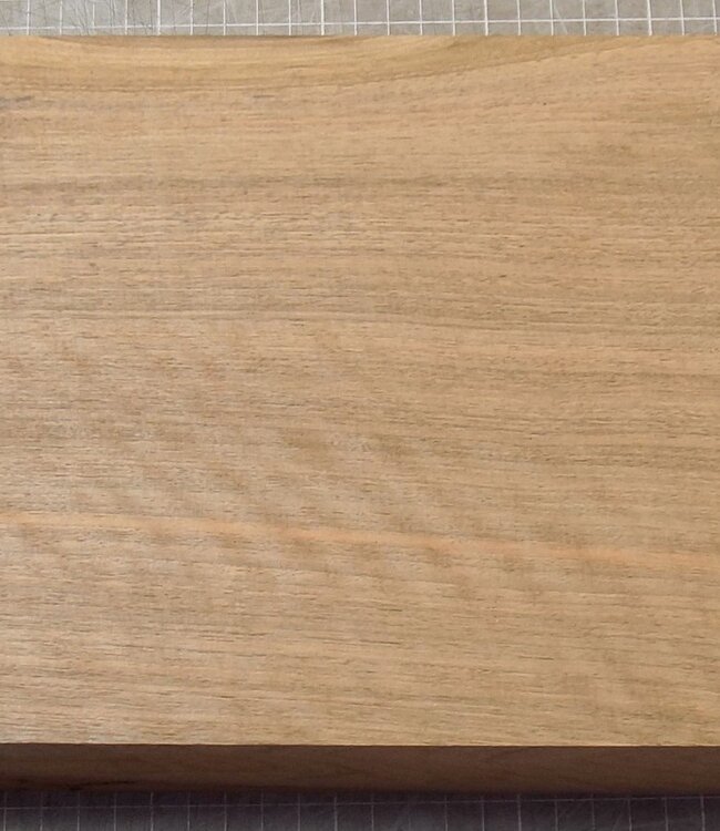 Kaukasischer Nussbaum, geflammt, ca. 710 x 200 x 60 mm