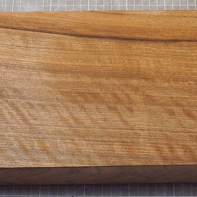 Kaukasischer Nussbaum, geflammt, ca. 840 x 190 x 55 mm