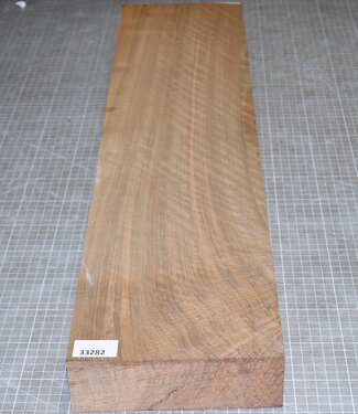 Caucasian Walnut, flamed, approx. 800 x 180 x 55 mm