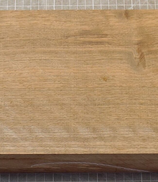 Caucasian Walnut, flamed, approx. 800 x 180 x 55 mm