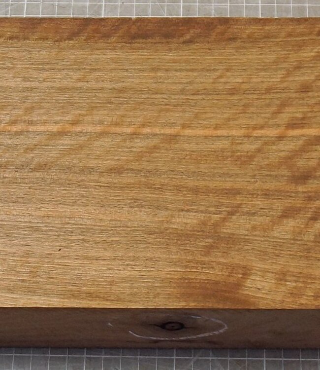 Caucasian Walnut, flamed, approx. 800 x 180 x 55 mm