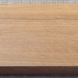 Kaukasischer Nussbaum, geflammt, ca. 1050 x 220 x 57 mm
