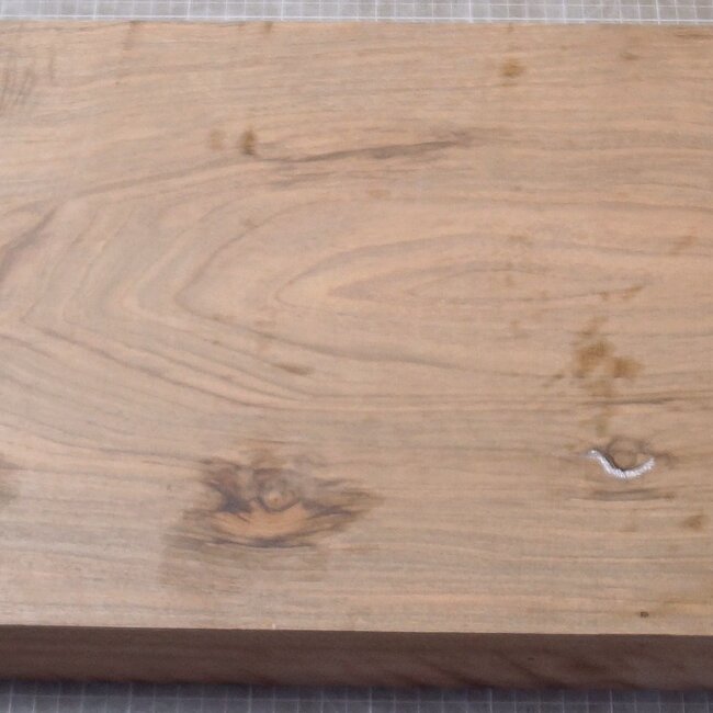 Caucasian Walnut, flamed, approx. 990 x 320 x 58 mm
