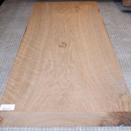 Caucasian Walnut, flamed, approx. 900 x 360 x 60 mm