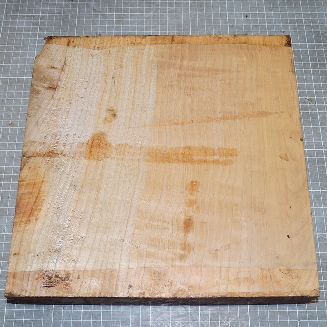 Spitzahorn, leicht gemuschelt, ca. 290 x 290 x 52 mm, 2,8 kg