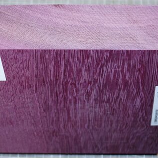 Amaranth, ca. 190 x 185 x 54mm, 1,6kg