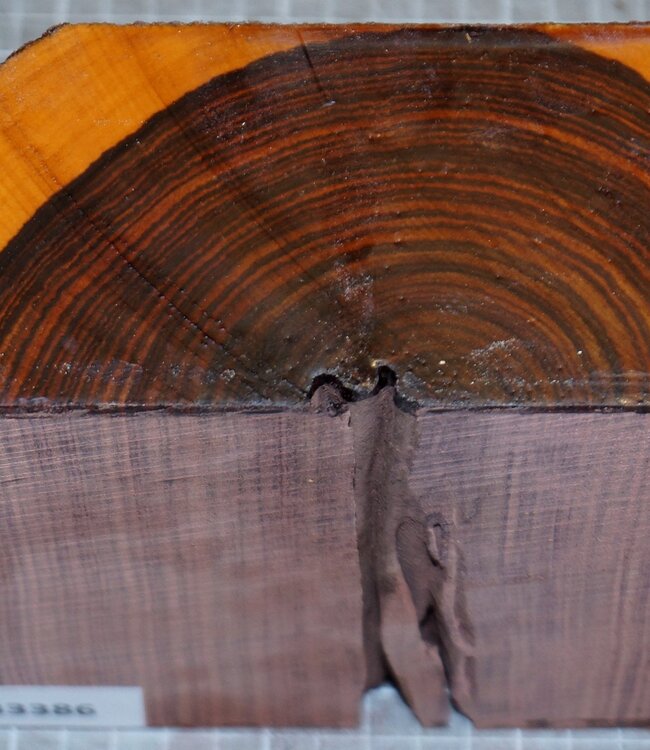 Königsholz, Veilchenholz, ca. 145 x 144 x 45-70mm, 1,2kg