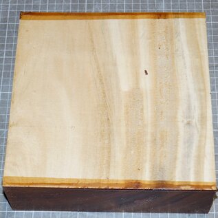 Satin, Zitronenholz, ca. 215 x 213 x 76mm, 2,52kg