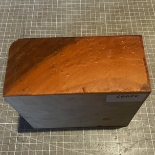 Satin, Zitronenholz, ca. 140 x 140 x 65 mm, 1,2 kg