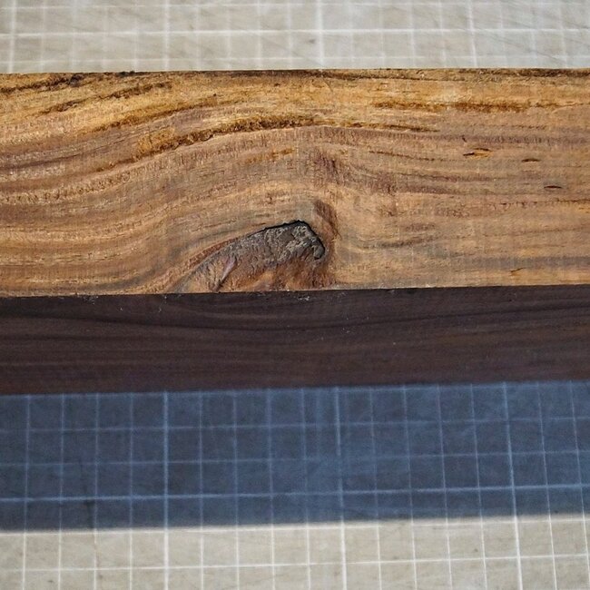 Santos, Morado Palisander, ca. 900 x 100 x 51 mm