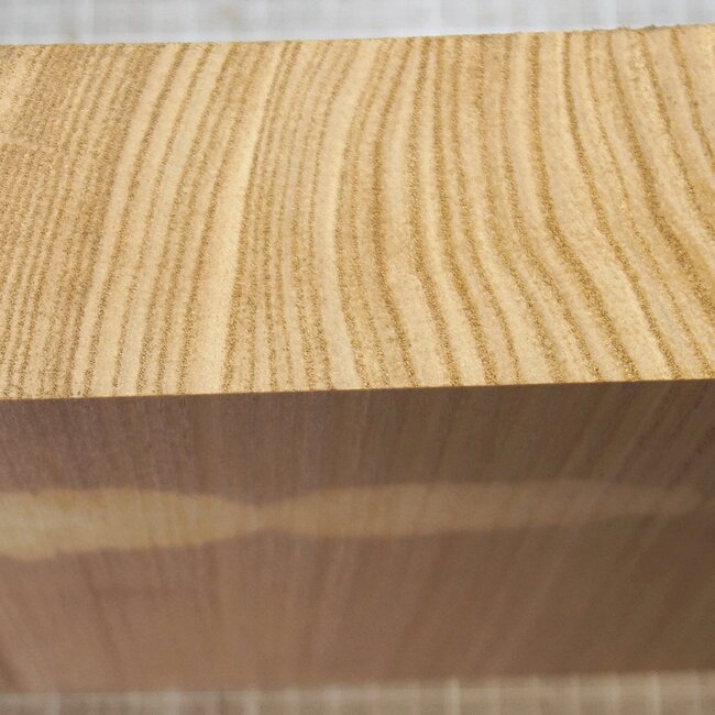 Caucasian Elm, approx. 205 x 205 x 67mm, 1,54kg