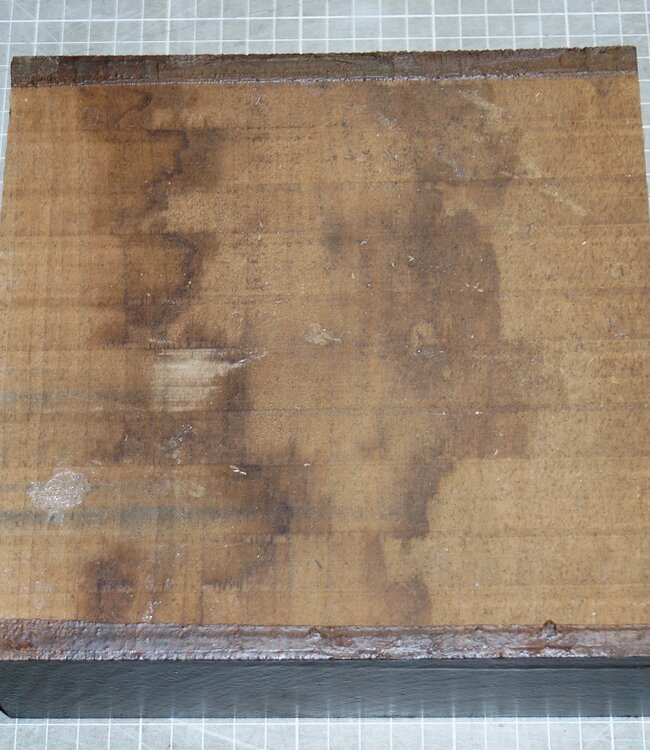 Kaukasischer Nussbaum, ca. 205 x 205 x 68mm, 1,8kg