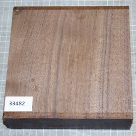Black Walnut, ca. 178 x 179 x 55mm, 1,24kg