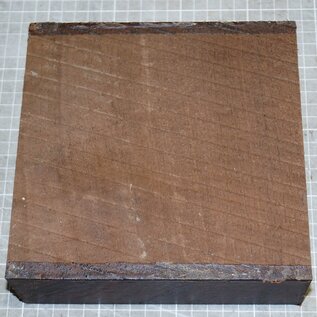 Black Walnut, ca. 178 x 179 x 55mm, 1,24kg