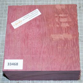 Amaranth, ca. 156x 157 x 75mm, 1,92kg