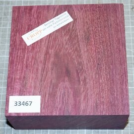 Amaranth, ca. 150 x 155 x 75mm, 1,76kg