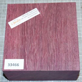 Amaranth, ca. 151 x 155 x 75mm, 1,74kg