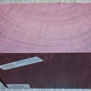 Amaranth, ca. 151 x 155 x 75mm, 1,74kg