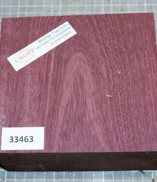 Amaranth, ca. 153 x 142 x 76mm, 1,58kg