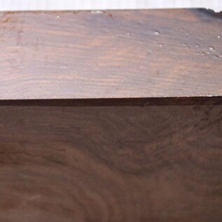 Kaukasischer Nussbaum, ca. 200 x 205 x 70mm, 1,64kg