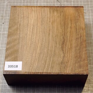 Kaukasischer Nussbaum, ca. 185 x 195 x 70mm, 1,52kg