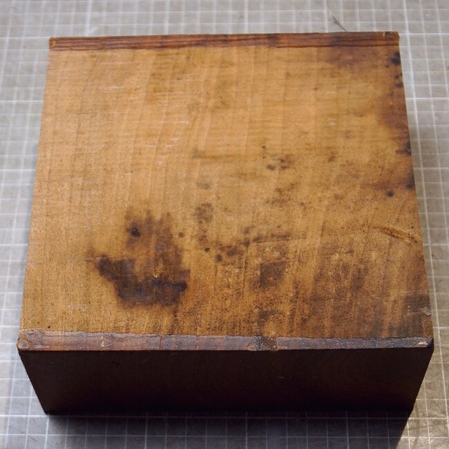 Caucasian Walnut, approx. 185 x 193 x 75mm, 1,64kg