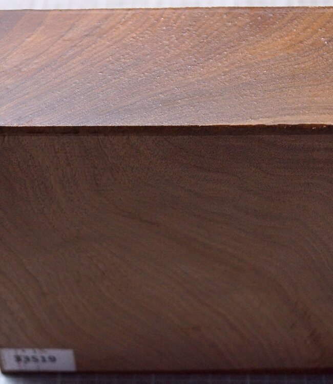 Kaukasischer Nussbaum, ca. 185 x 193 x 75mm, 1,64kg