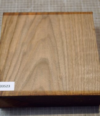 Kaukasischer Nussbaum, ca. 235 x 235 x 64mm, 2,2kg