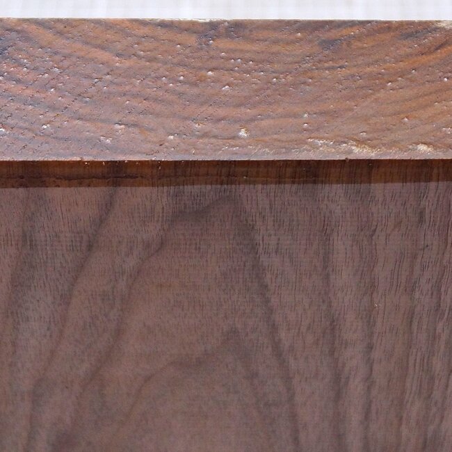 Kaukasischer Nussbaum, ca. 235 x 235 x 64mm, 2,2kg