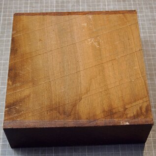 Kaukasischer Nussbaum, ca. 200 x 205 x 73mm, 1,86kg