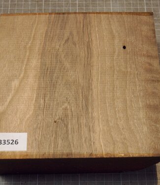 Kaukasischer Nussbaum, ca. 196 x 196 x 50mm, 1,06kg