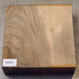 Nussbaum europ., ca. 202 x 202 x 61mm, 1,4kg