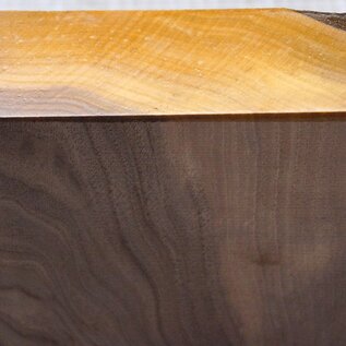 Europ. Walnut, approx. 202 x 202 x 61mm, 1,4kg