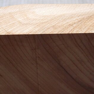 Caucasian Elm, approx.  227 x 225 x 63mm, 1,68kg