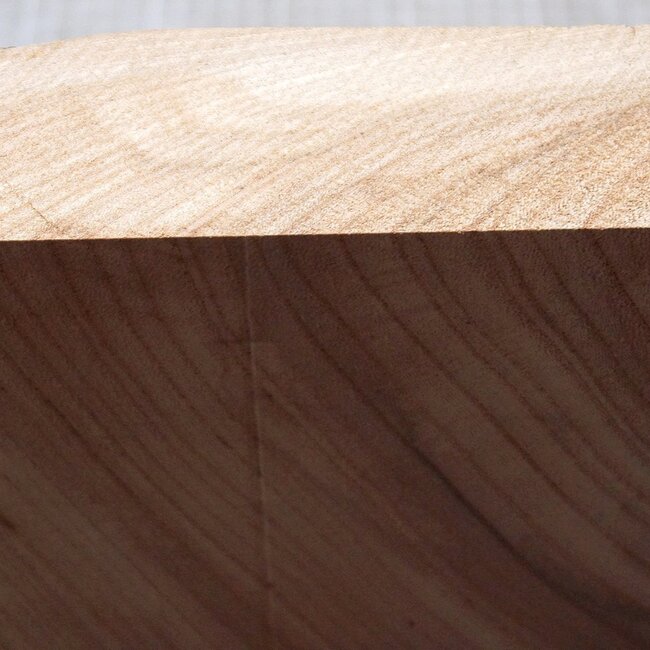 Caucasian Elm, approx.  227 x 225 x 63mm, 1,68kg