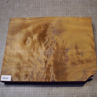 Golden Madrone Maser, ca. 370 x 293 x 45mm, 4,0kg