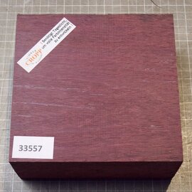 Amaranth, ca. 164 x 158 x 76mm, 1,88kg