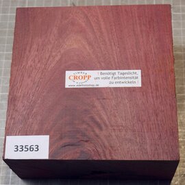 Amaranth, approx. 151 x 154 x 76mm, 1,66kg