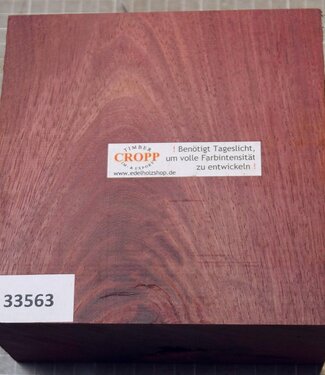 Amaranth, approx. 151 x 154 x 76mm, 1,66kg