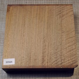 Kaukasischer Nussbaum, ca. 257 x 254 x 60-62mm, 2,74kg