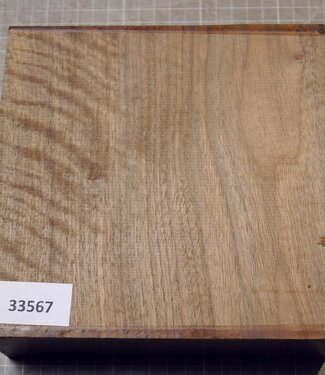 Kaukasischer Nussbaum, ca. 175 x 175 x 60mm, 1,32kg