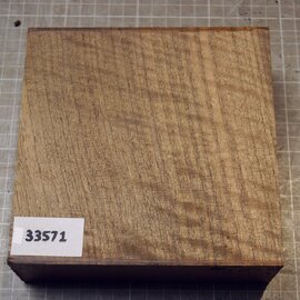 Caucasian Walnut, approx. 145 x 145 x 50mm, 0,66kg