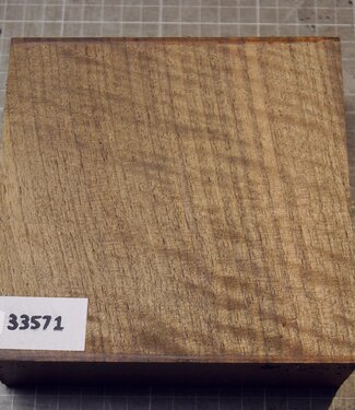 Caucasian Walnut, approx. 145 x 145 x 50mm, 0,66kg
