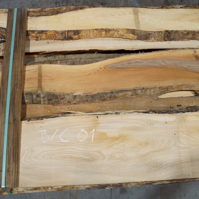 Lumber, B/C Qualität, mixed wood species, 26 - 40 mm thickness, 01