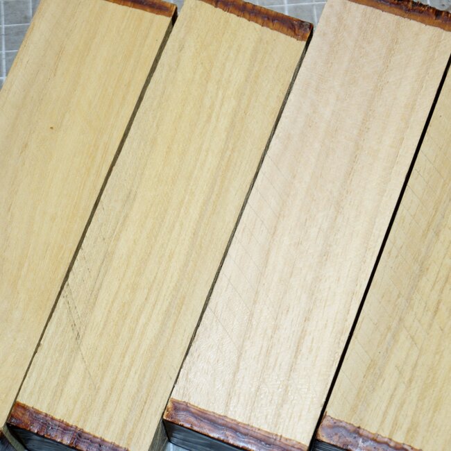 Robinia Knife handle, approx. 150 x 40 x 40 mm